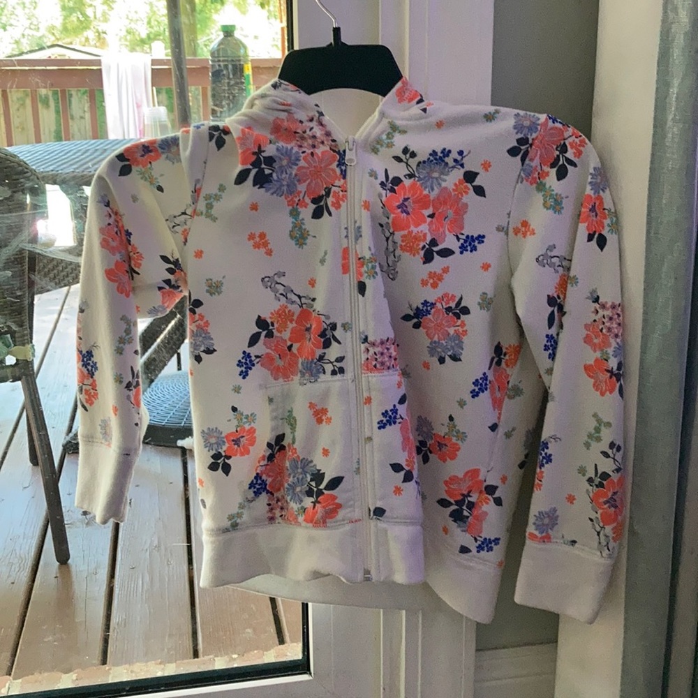 Sweater / Jacket - Picture 4 of 4